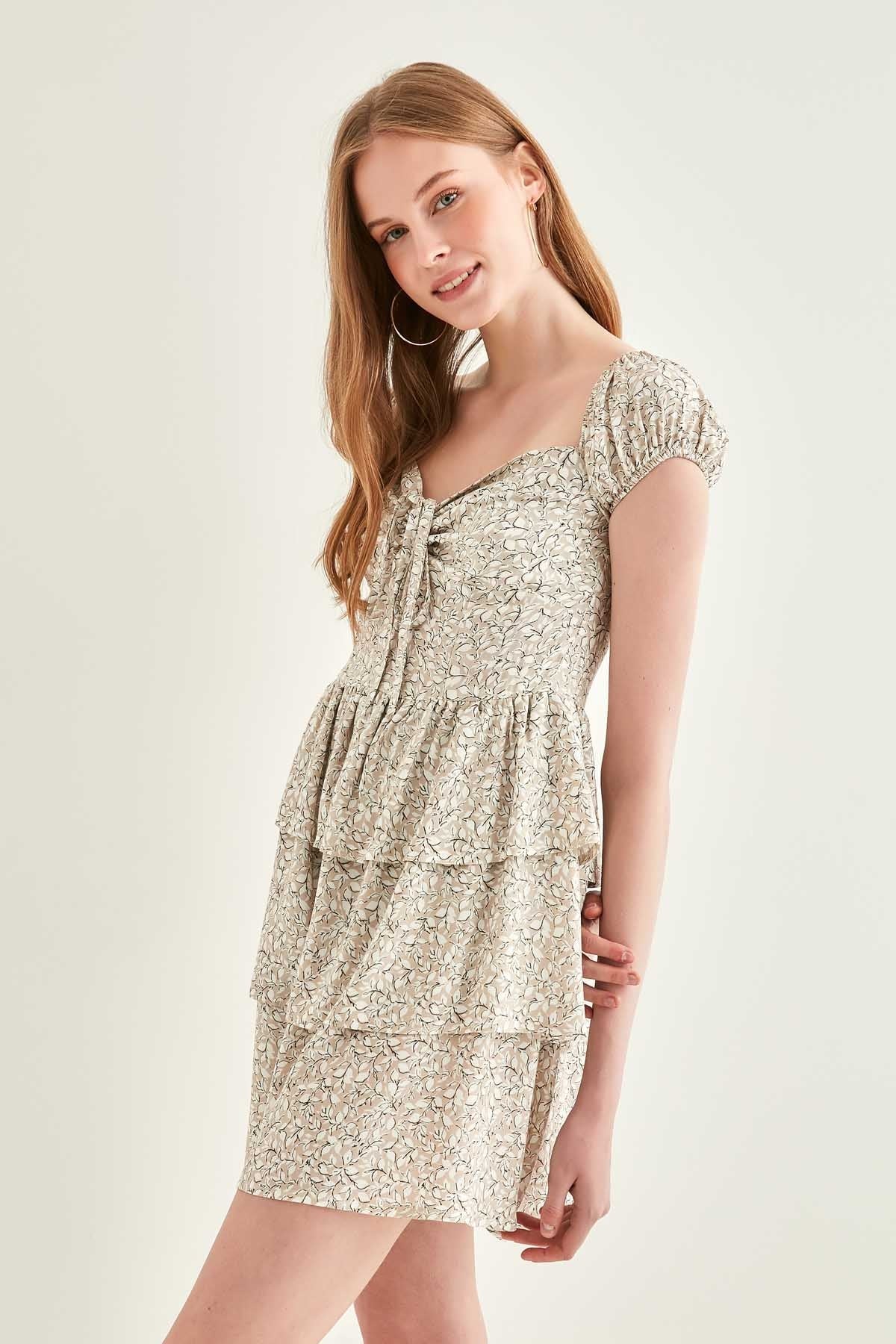 LACED COLLAR DRESS