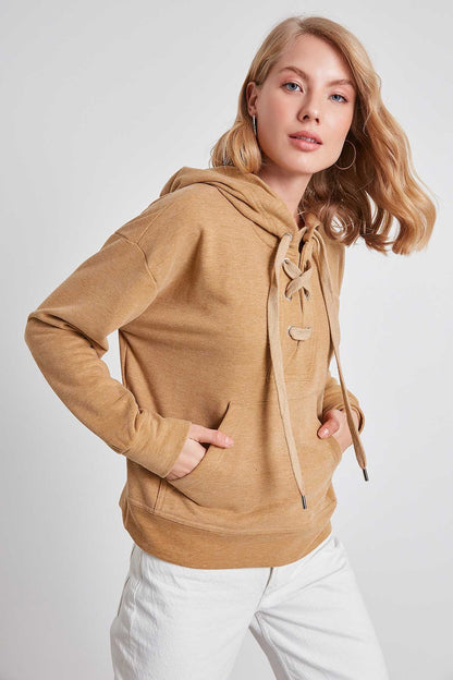 KANGAROO POCKET SWEATSHIRT