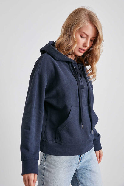 KANGAROO POCKET SWEATSHIRT