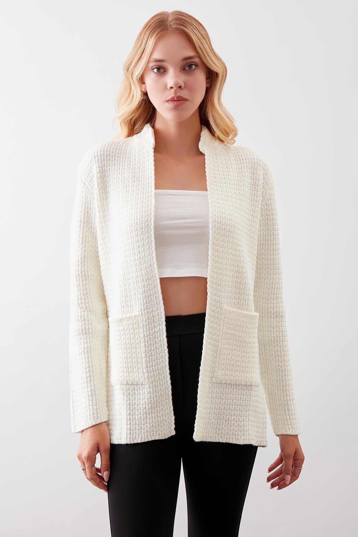 OPEN KNITTED CARDIGAN WITH POCKETS