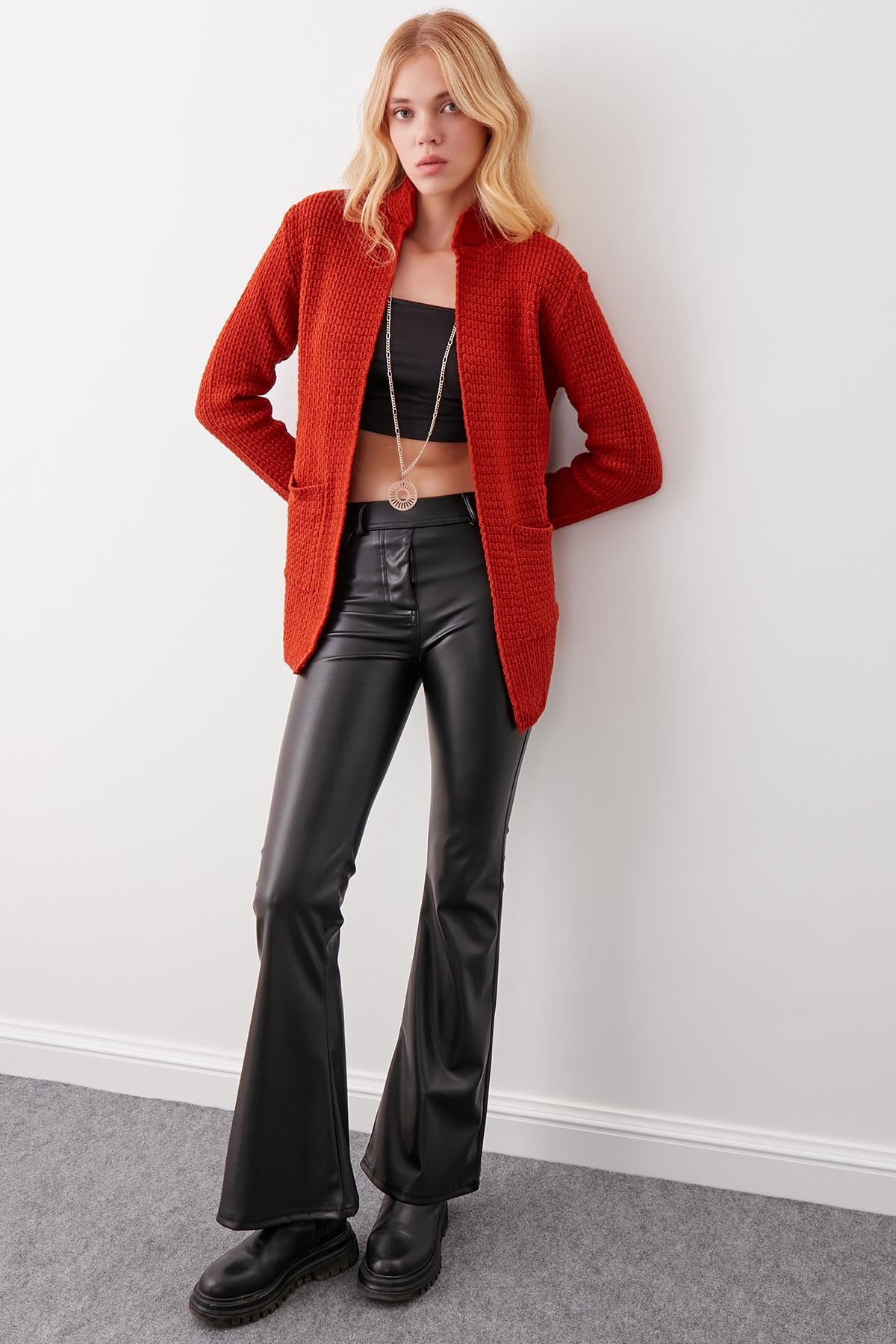 OPEN KNITTED CARDIGAN WITH POCKETS