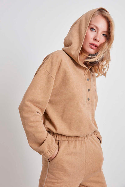 HODDIE SWEATSHIRT WITH ELASTANE SLEEVE END