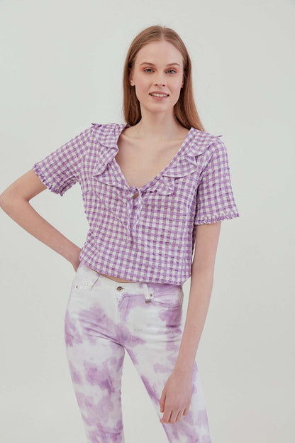 VOLAN COLLAR CHECKERED BLOUSE