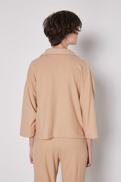 ENVELOPE CROP BLOUSE WITH COLLAR