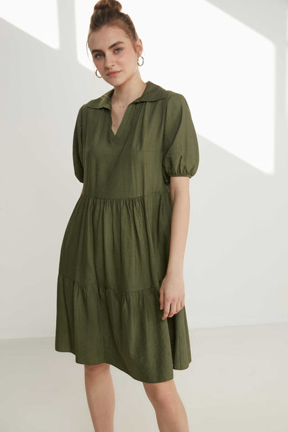 COLLARED LOOSE SLEEVE DRESS