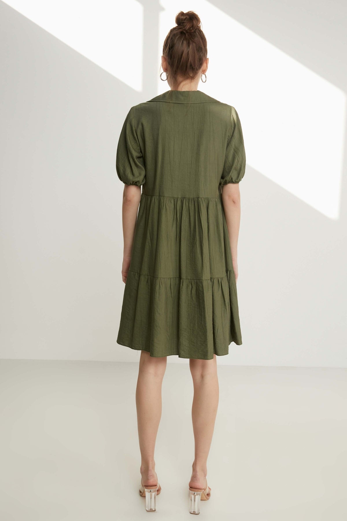 COLLARED LOOSE SLEEVE DRESS