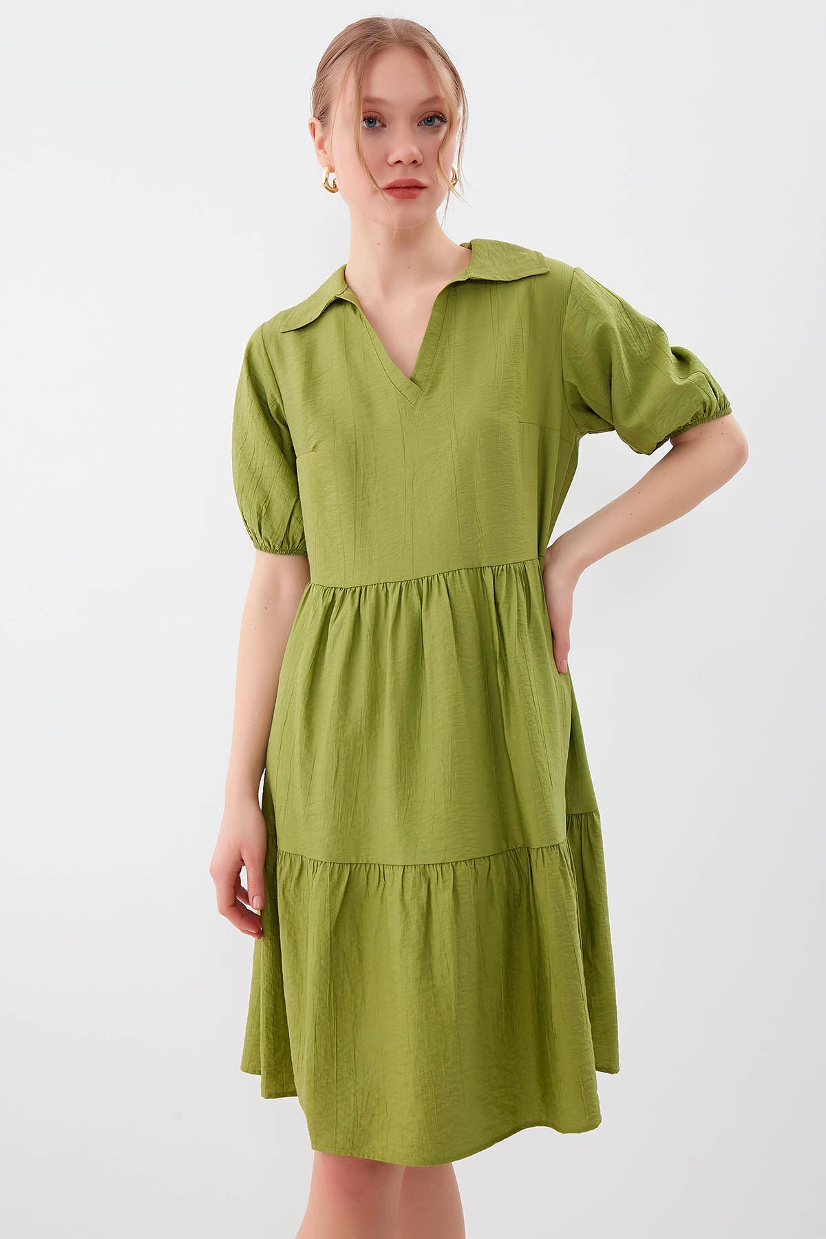 COLLARED LOOSE SLEEVE DRESS