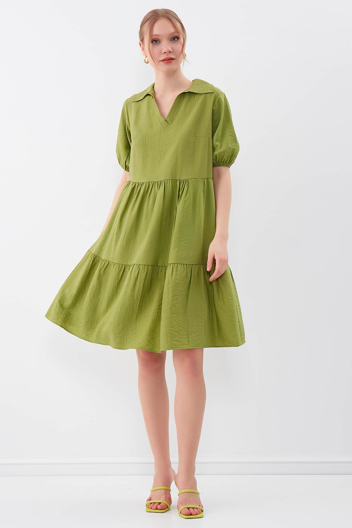 COLLARED LOOSE SLEEVE DRESS