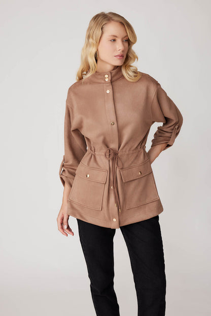 COLLARED SLEEVE WITH RUCKLEBAR, SUEDE JACKET