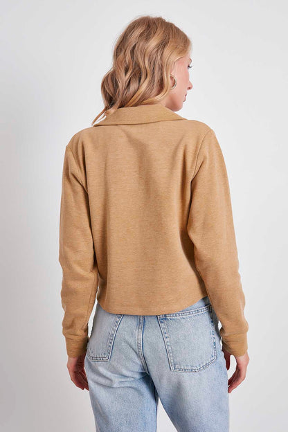 CROP KNITTED SWEATSHIRT WITH A COLLAR