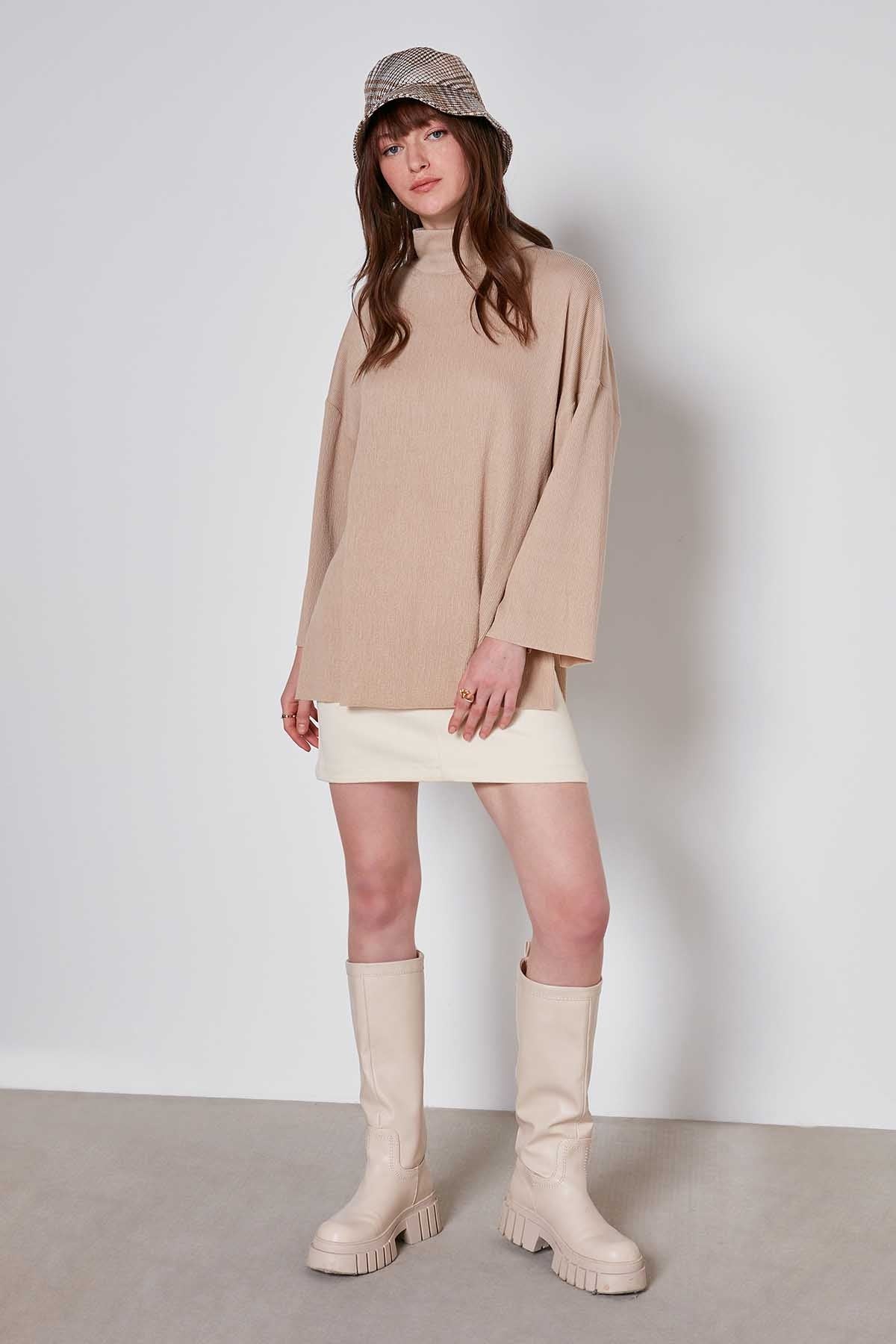 COMFY LOOSE KNITTED BLOUSE