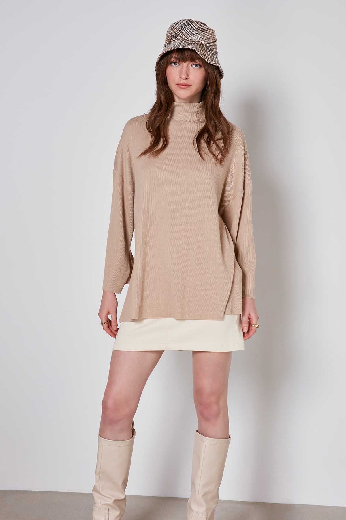 COMFY LOOSE KNITTED BLOUSE