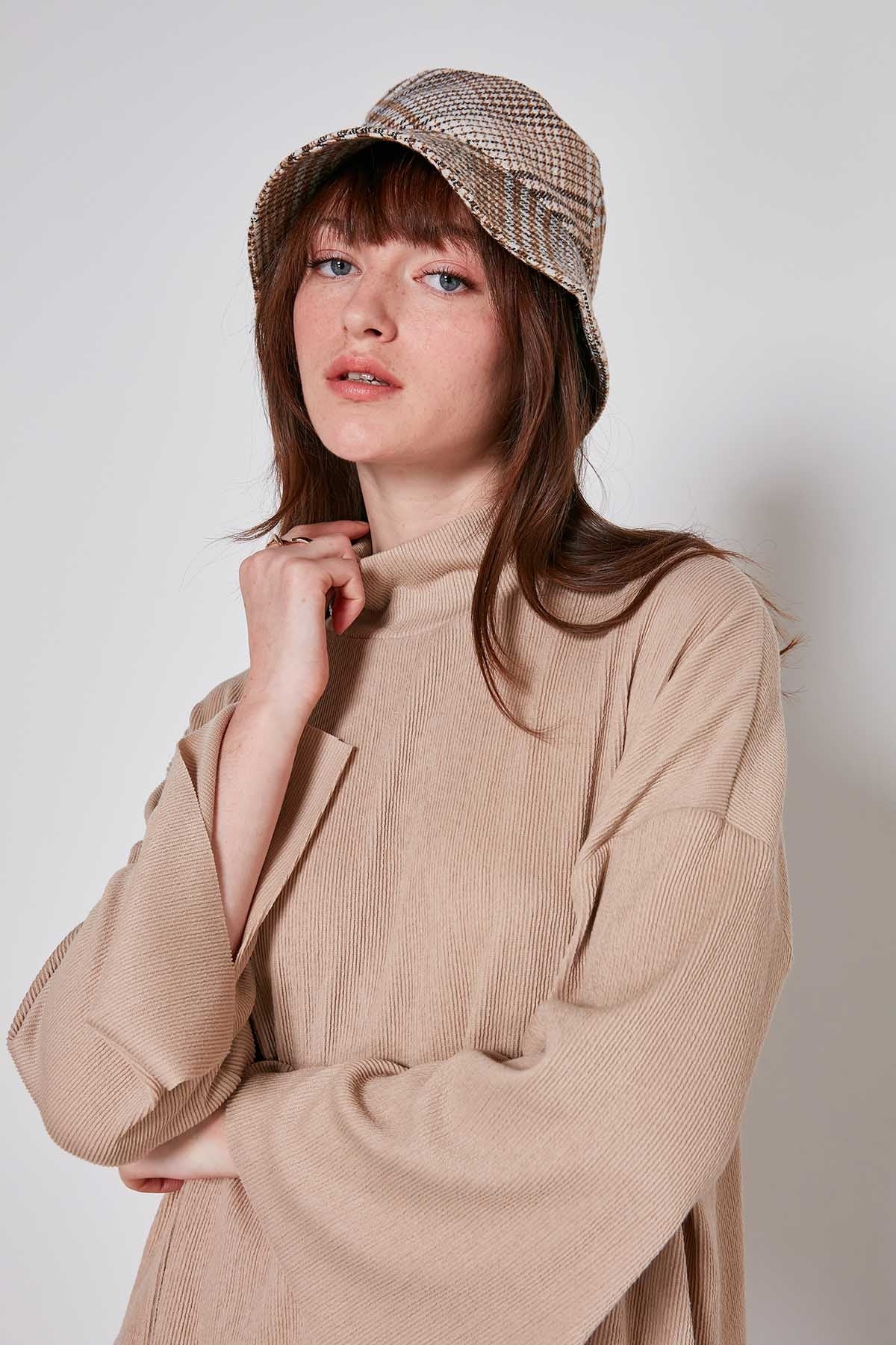 COMFY LOOSE KNITTED BLOUSE