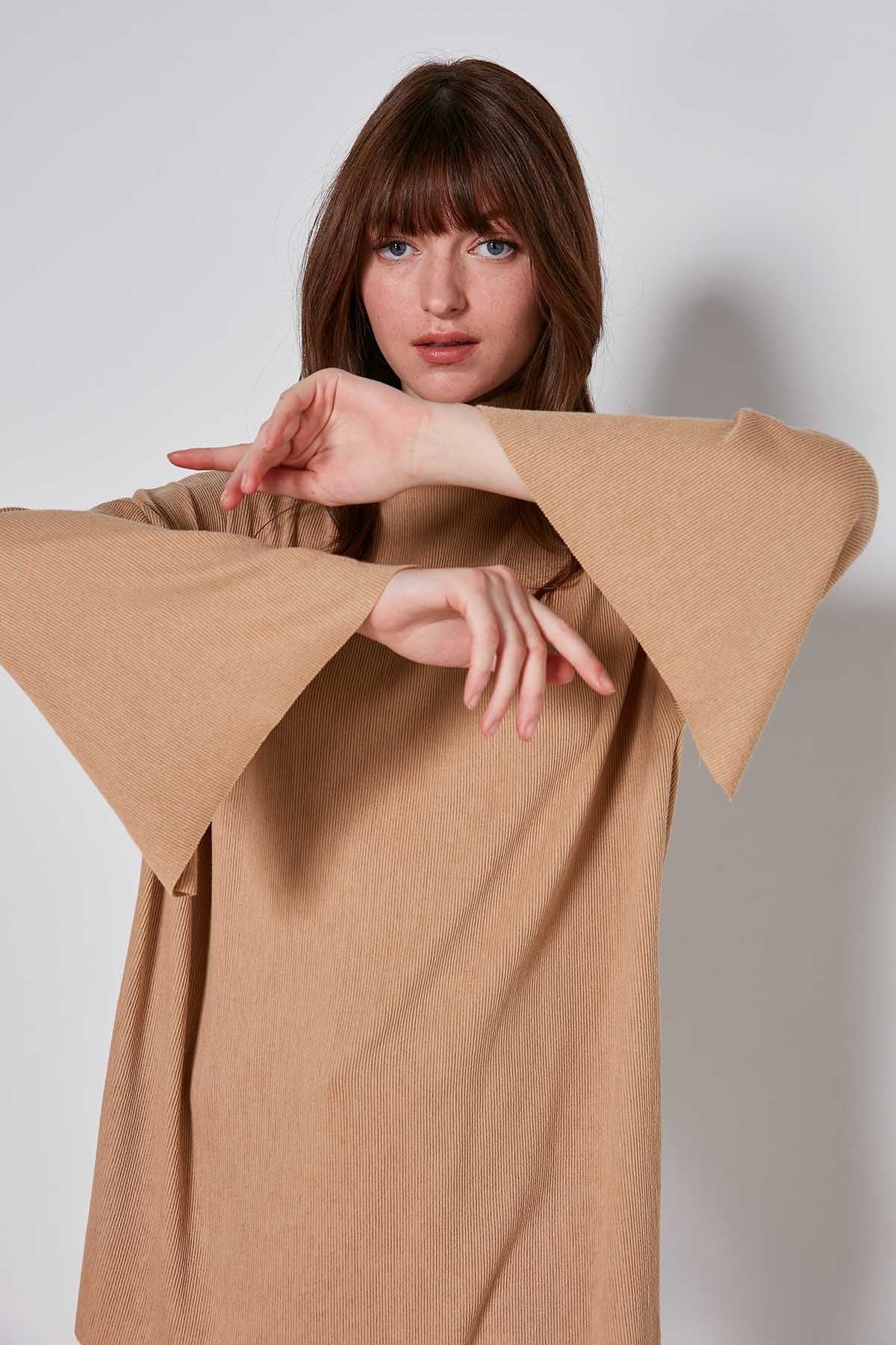 COMFY LOOSE KNITTED BLOUSE