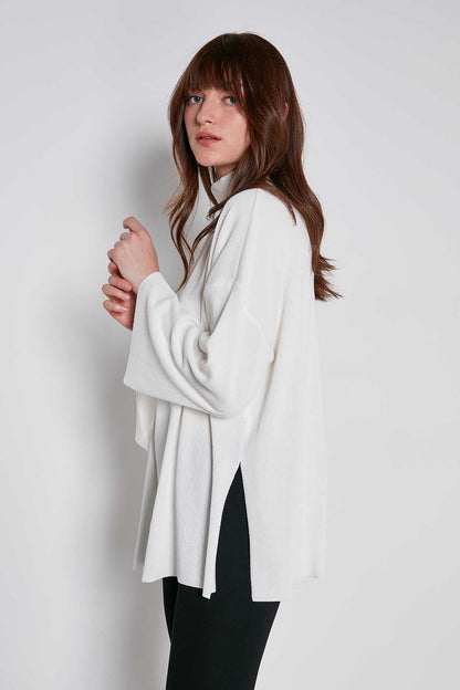 COMFY LOOSE KNITTED BLOUSE