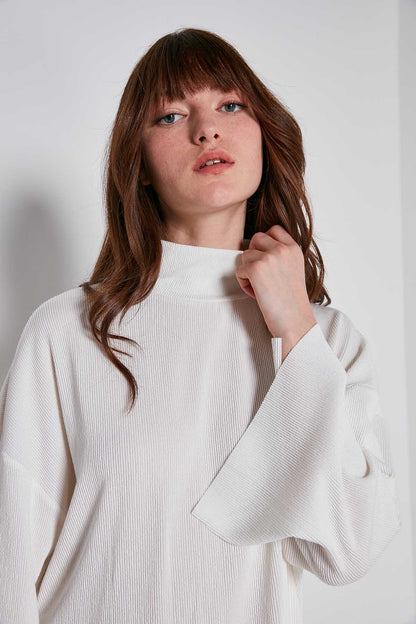 COMFY LOOSE KNITTED BLOUSE