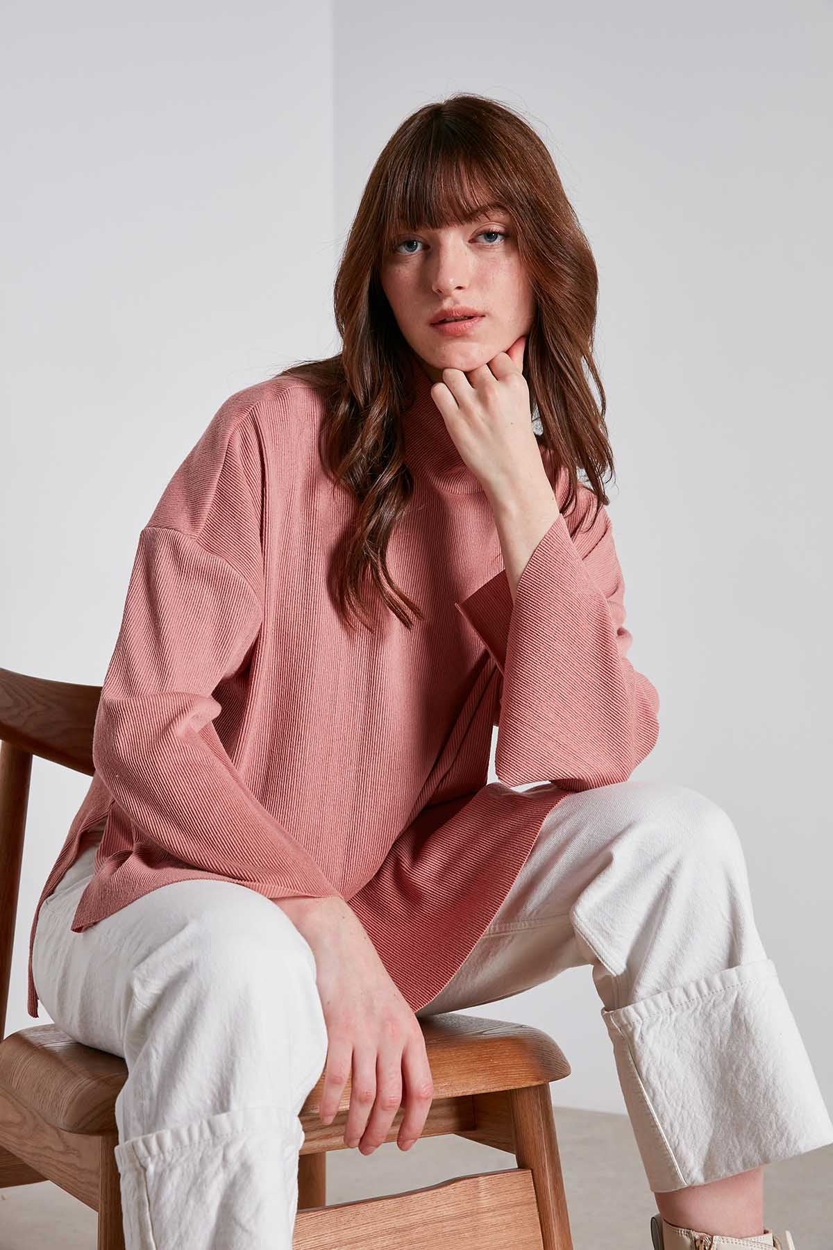 COMFY LOOSE KNITTED BLOUSE