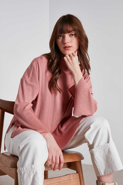 COMFY LOOSE KNITTED BLOUSE