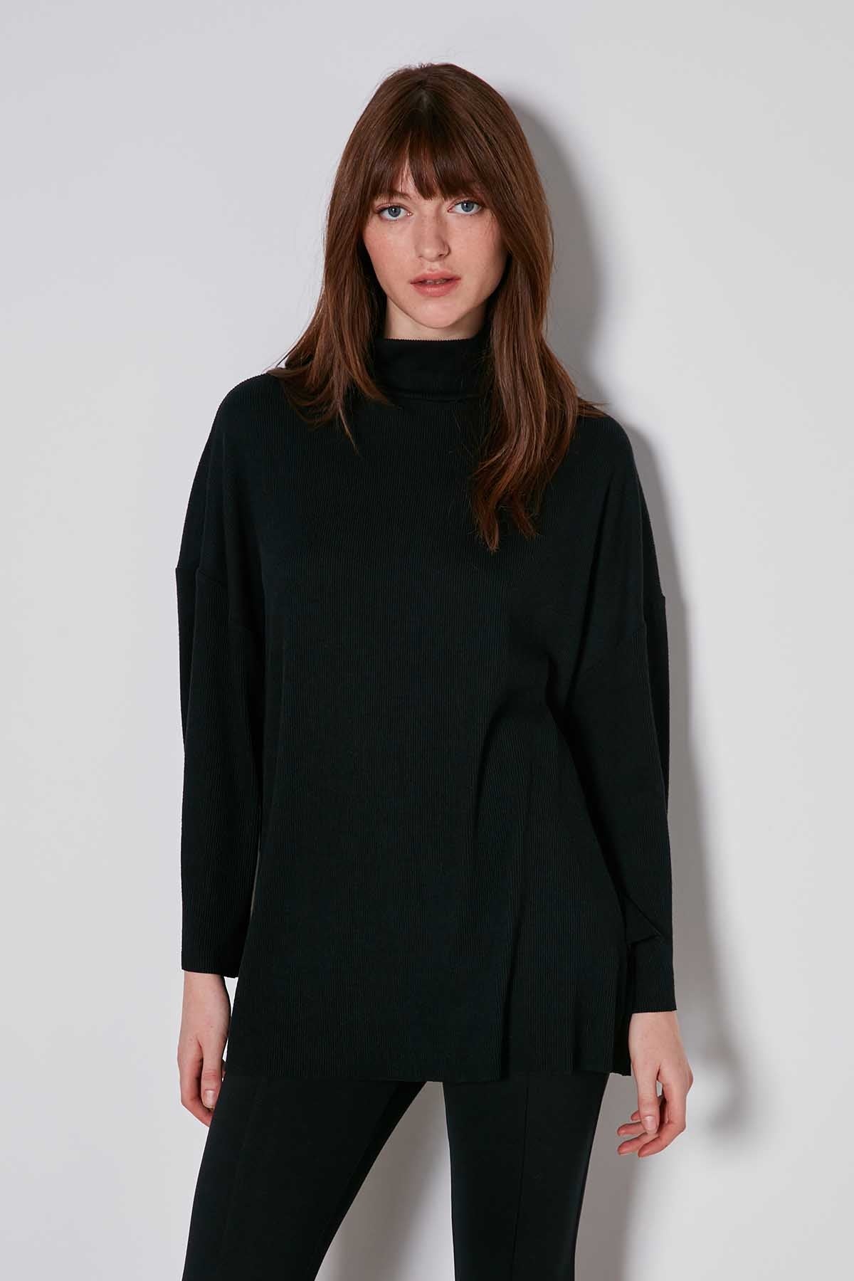 COMFY LOOSE KNITTED BLOUSE