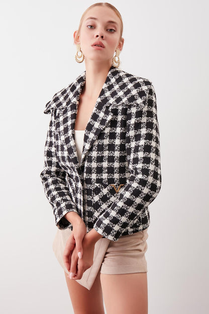 SINGLE BUTTONS WITH COLLAR SLIPPER JACKET