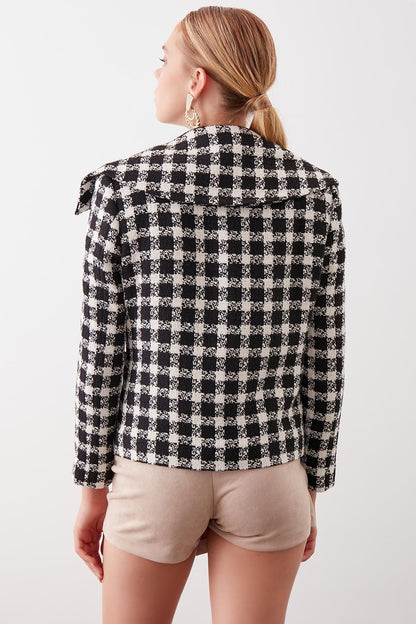SINGLE BUTTONS WITH COLLAR SLIPPER JACKET