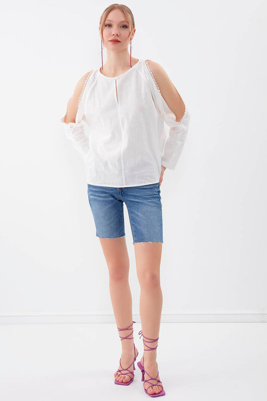 COLLAR-BUTTONED COLORED BLOUSE