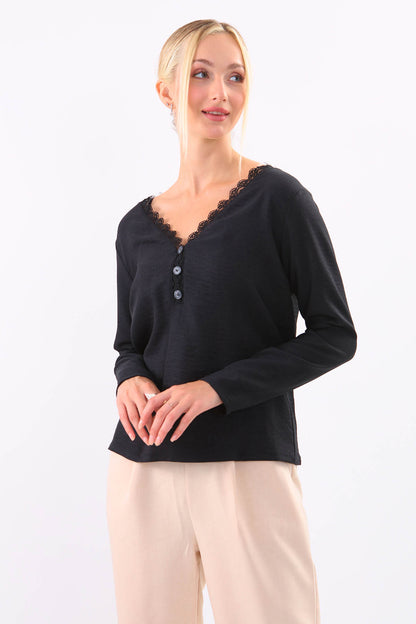 BLOUSE WITH ROUND COLLAR BUTTON