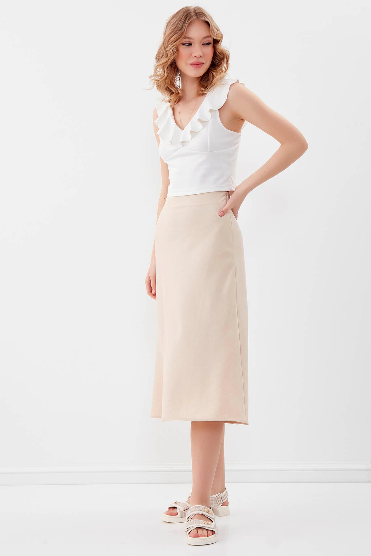 SIDE ZIPPERED MIDI HEIGHT SKIRT
