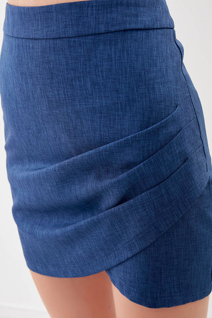 MINI-SKIRT WITH THE BRUSTS