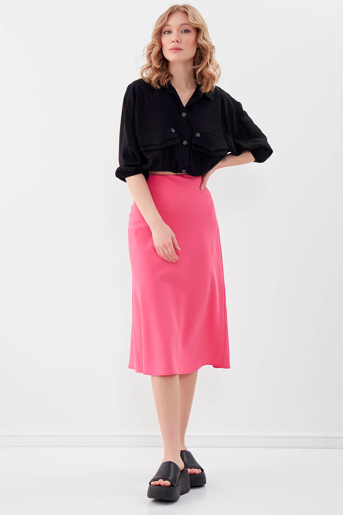 SKIRT WITH THE ZIPPER