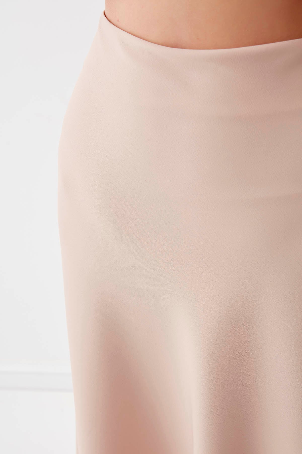 SKIRT WITH THE ZIPPER