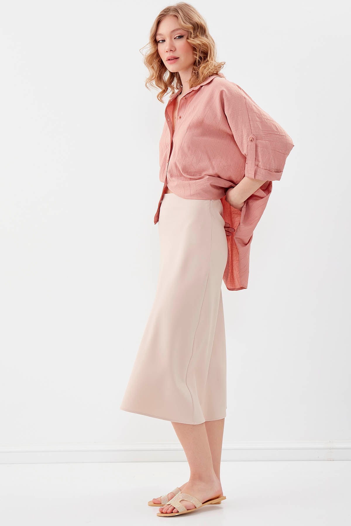 SKIRT WITH THE ZIPPER