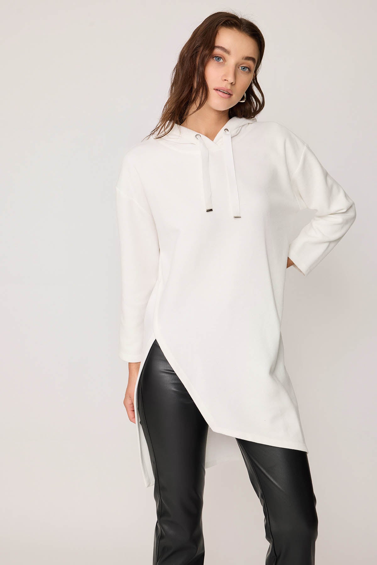 TUNIC WITH SPLIT HOODIE