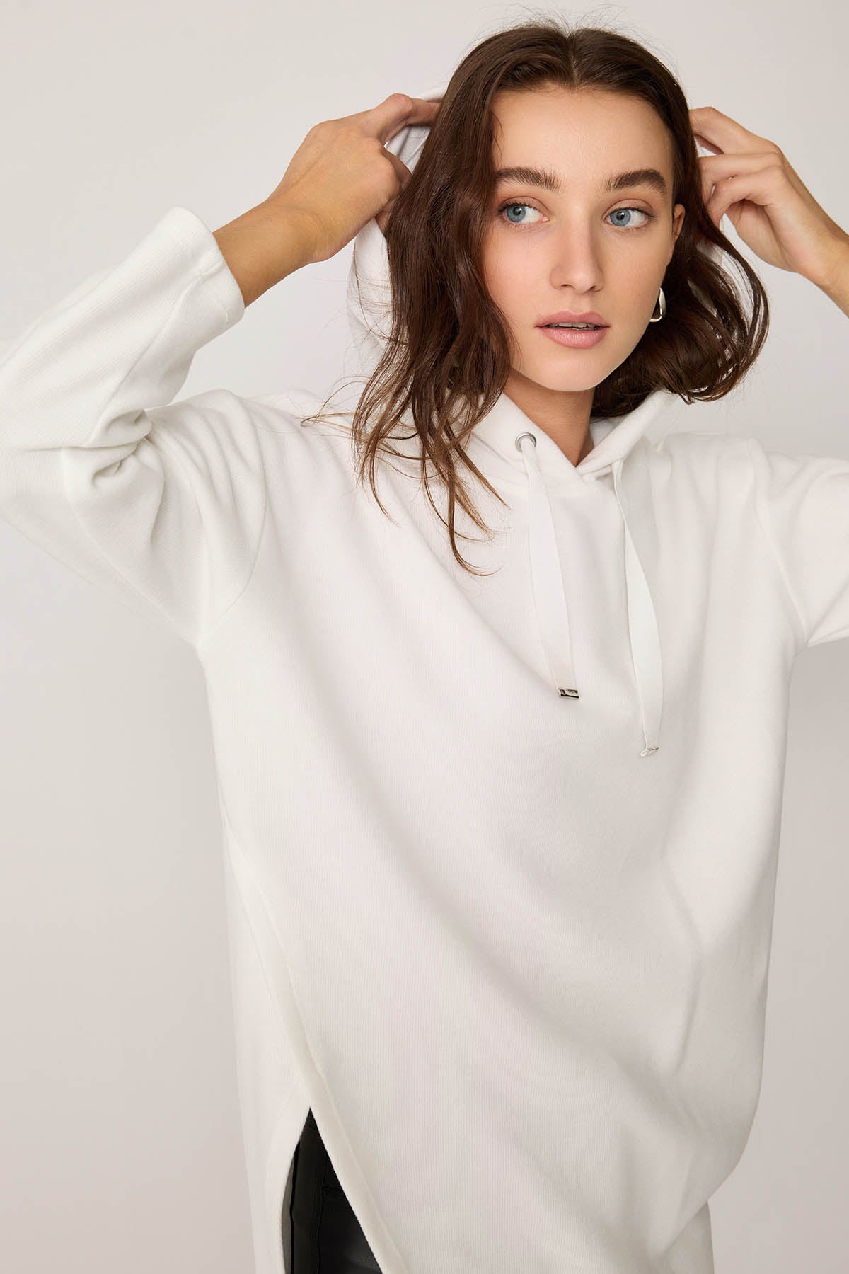 TUNIC WITH SPLIT HOODIE