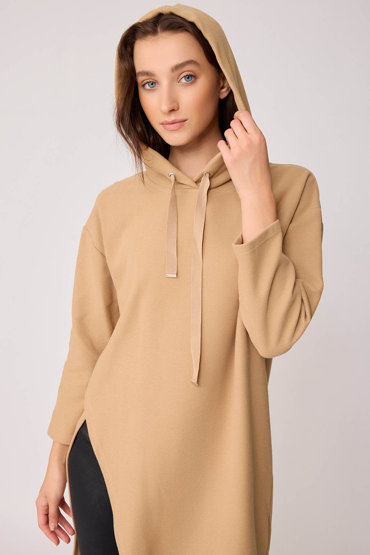 TUNIC WITH SPLIT HOODIE