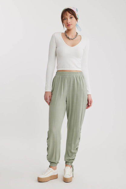 RUCKLED TROUSERS WITH ELASTANE WAIST