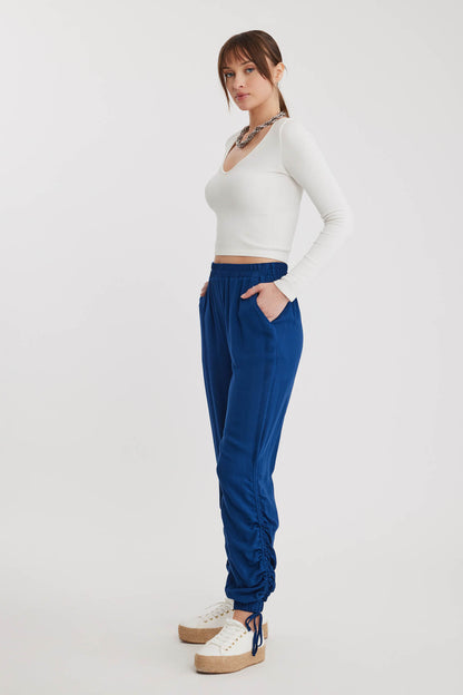 RUCKLED TROUSERS WITH ELASTANE WAIST