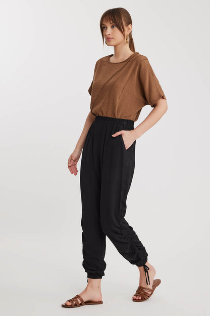 RUCKLED TROUSERS WITH ELASTANE WAIST