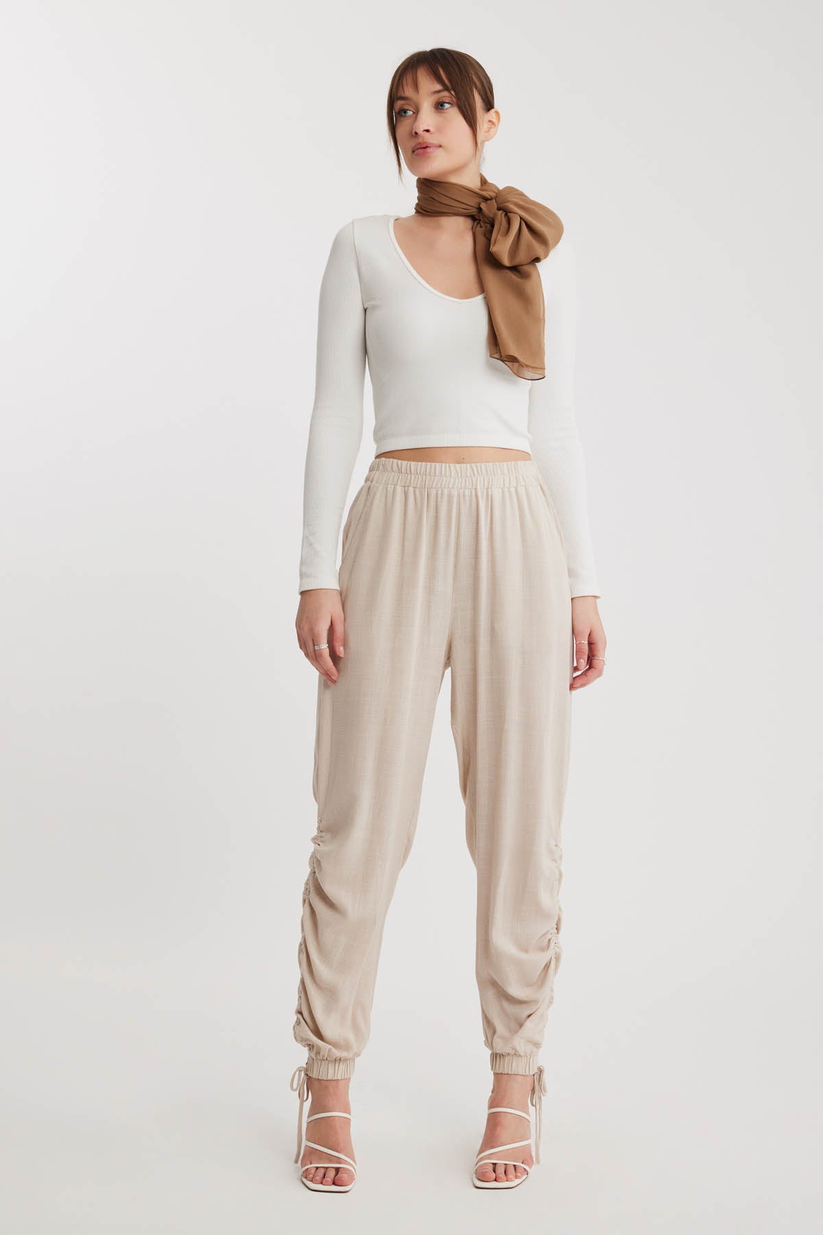 RUCKLED TROUSERS WITH ELASTANE WAIST
