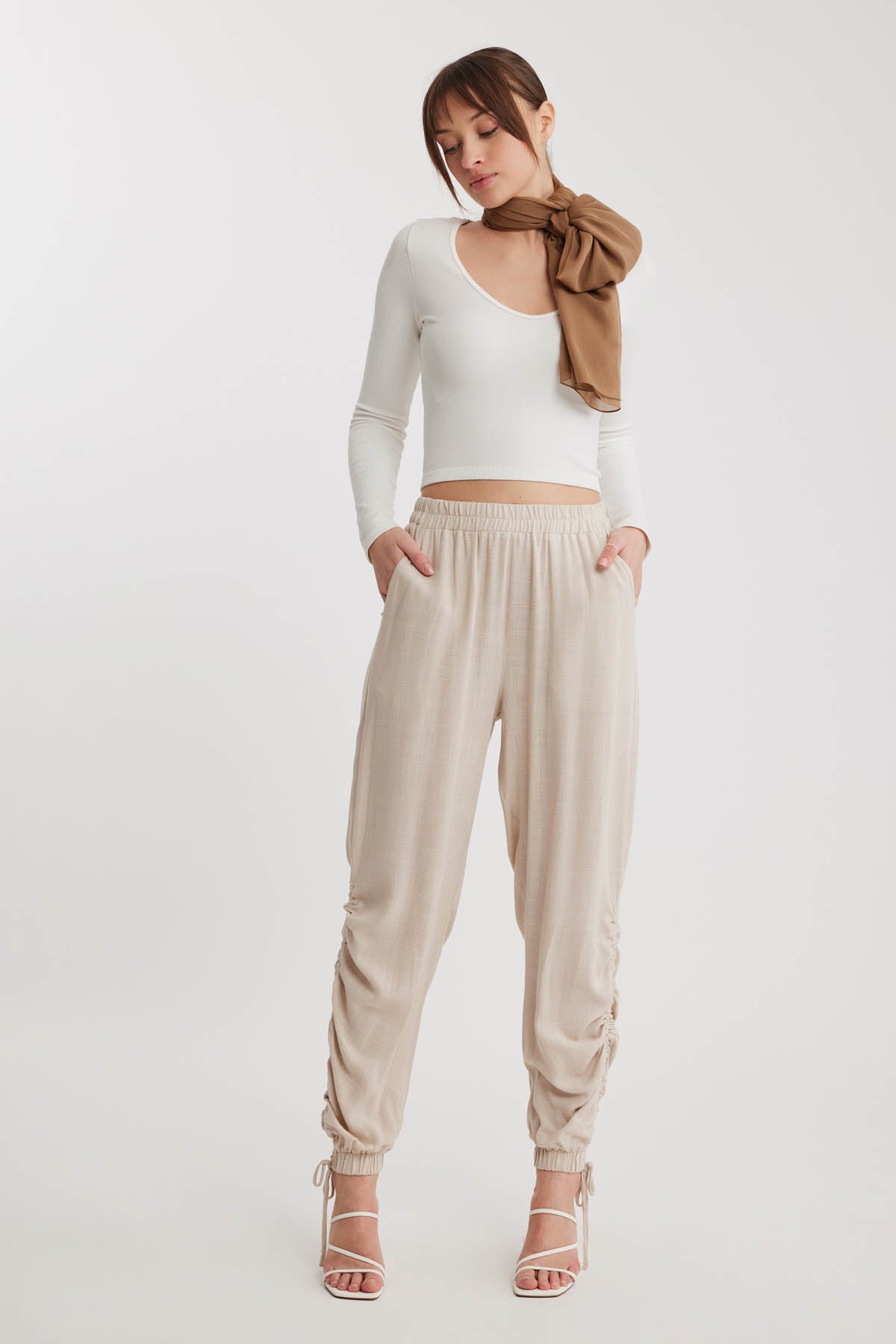 RUCKLED TROUSERS WITH ELASTANE WAIST