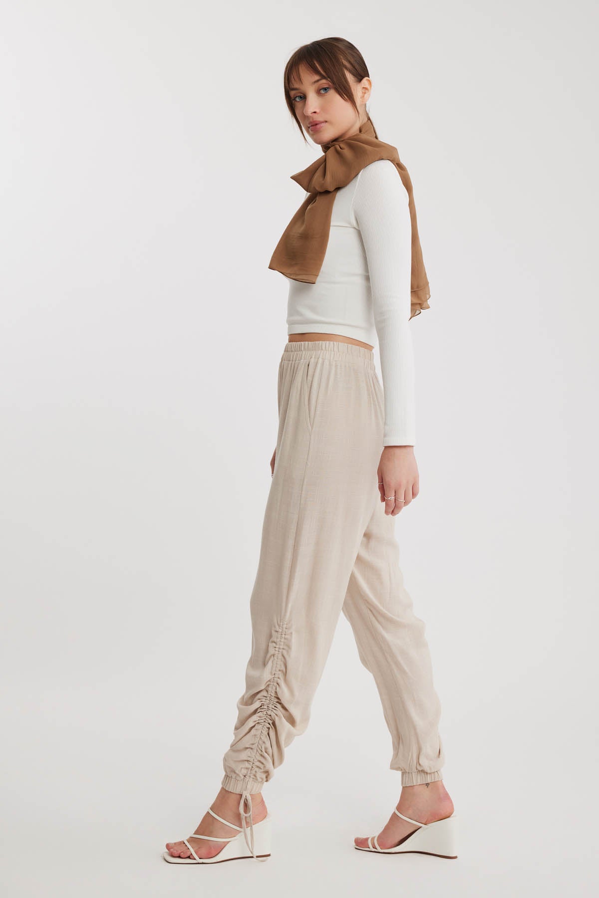 RUCKLED TROUSERS WITH ELASTANE WAIST