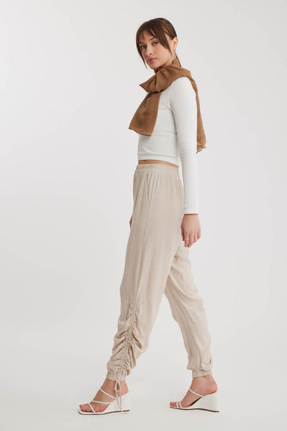 RUCKLED TROUSERS WITH ELASTANE WAIST