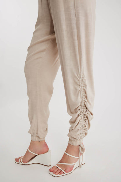 RUCKLED TROUSERS WITH ELASTANE WAIST