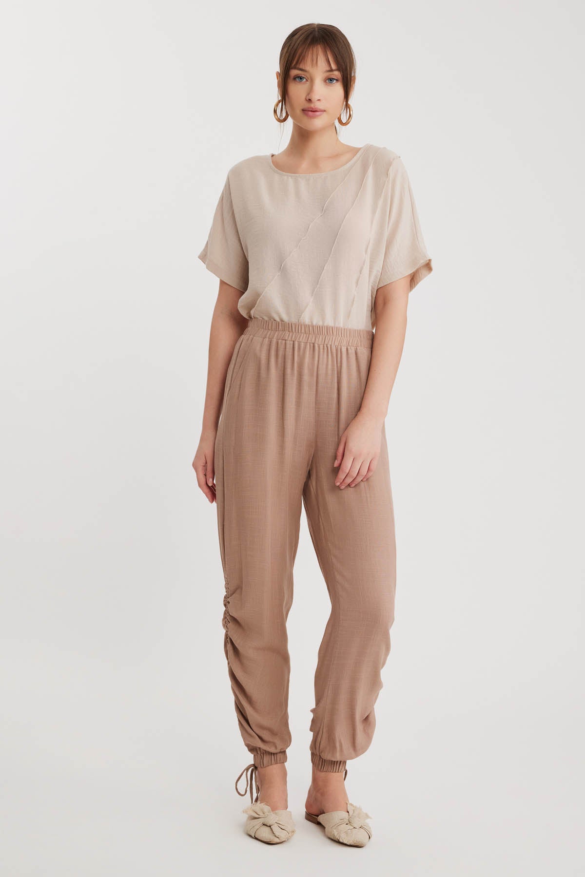 RUCKLED TROUSERS WITH ELASTANE WAIST