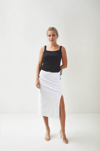 SLEEVELESS BLOUSE WITH RUBBED SIDES