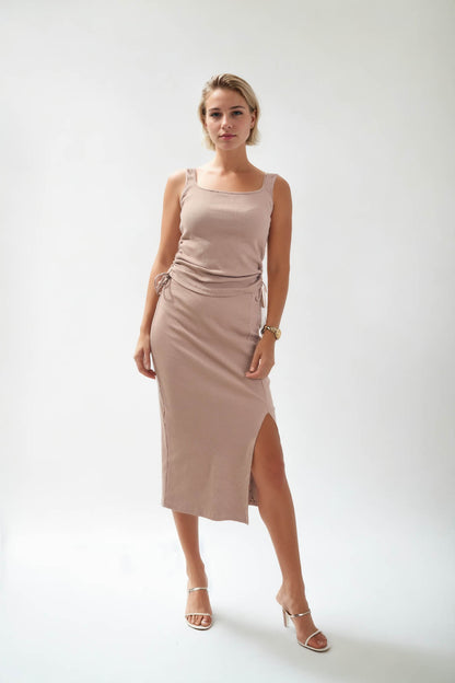 SLEEVELESS BLOUSE WITH RUBBED SIDES