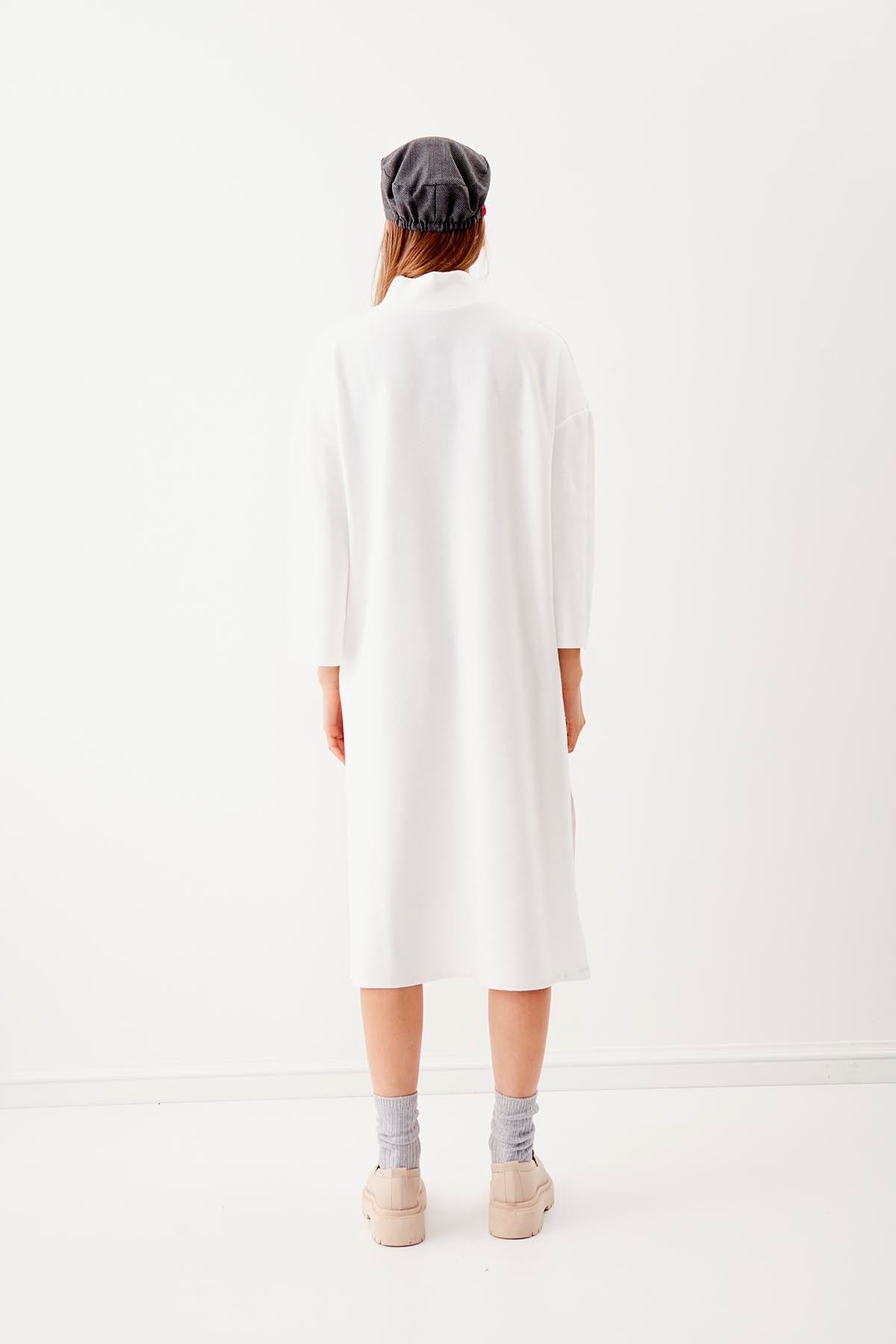 HIGH FASHION KNITTED ELEGANT DRESS