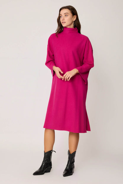 HIGH FASHION KNITTED ELEGANT DRESS