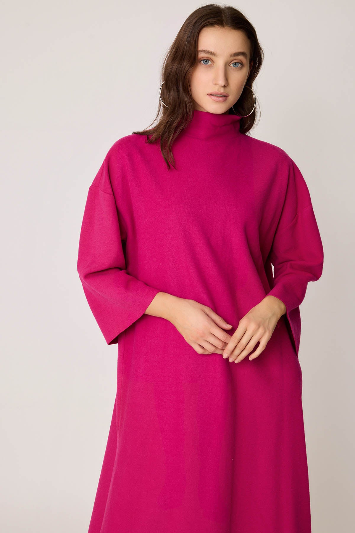 HIGH FASHION KNITTED ELEGANT DRESS