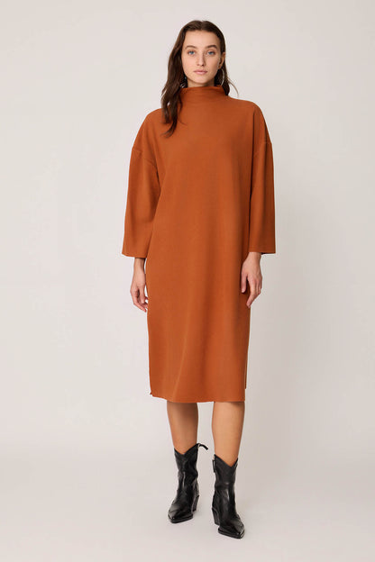 HIGH FASHION KNITTED ELEGANT DRESS